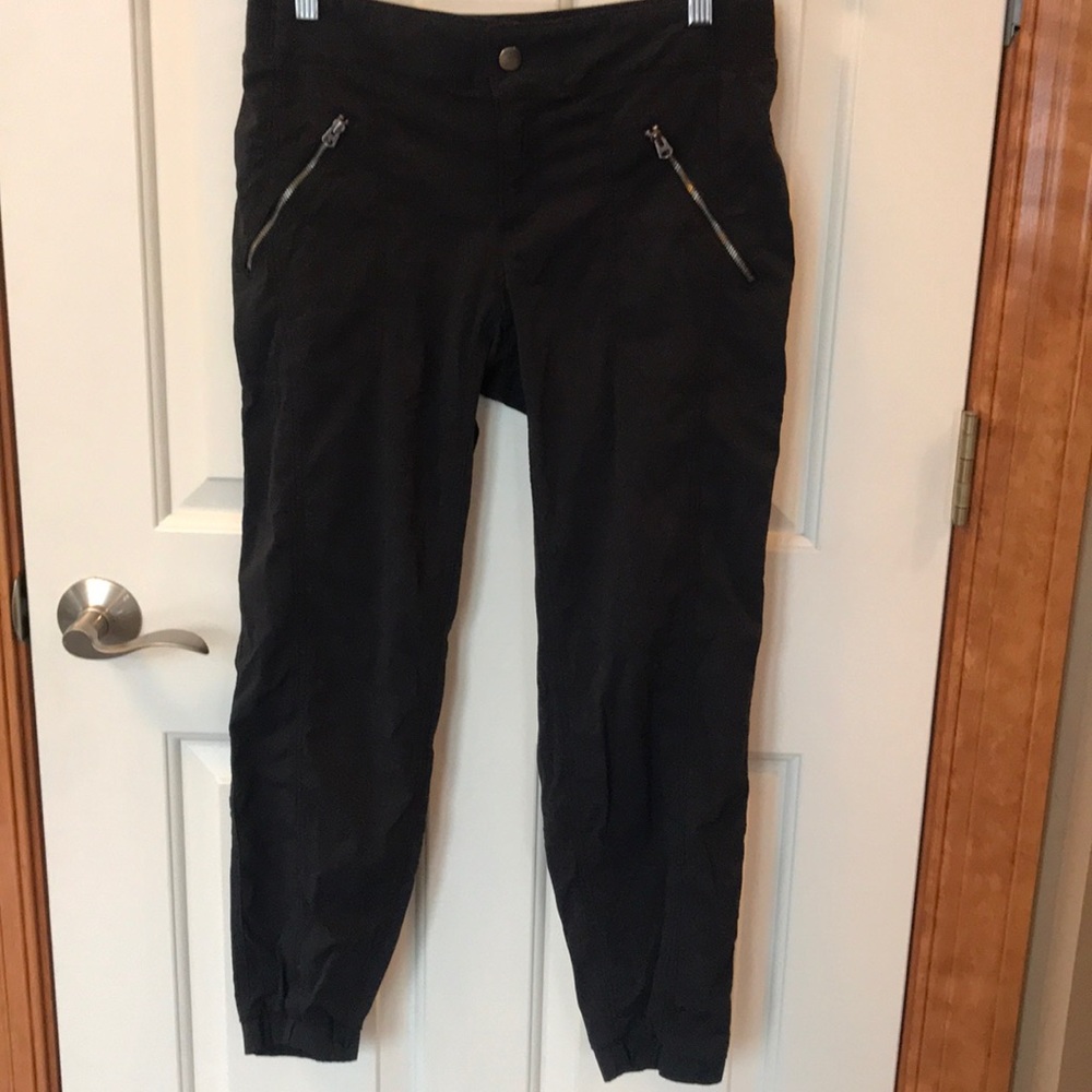 Athleta Trekkie Zipper pants. Size 10.